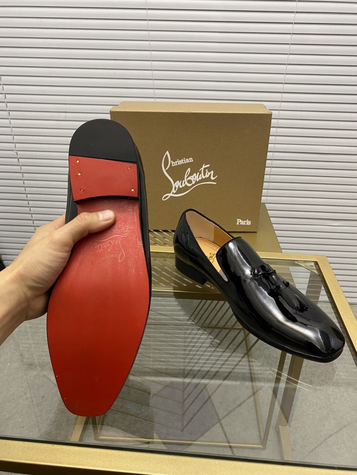 Christian Louboutin 053 Casual shoes HL003