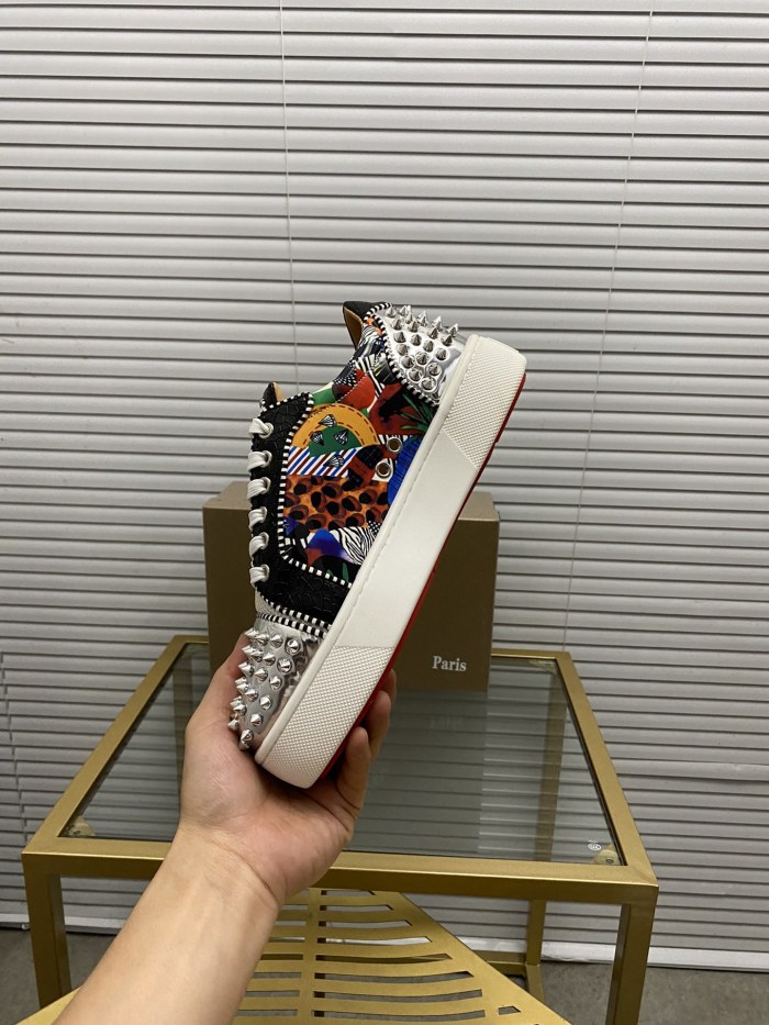 Christian Louboutin 012 Casual shoes HL003