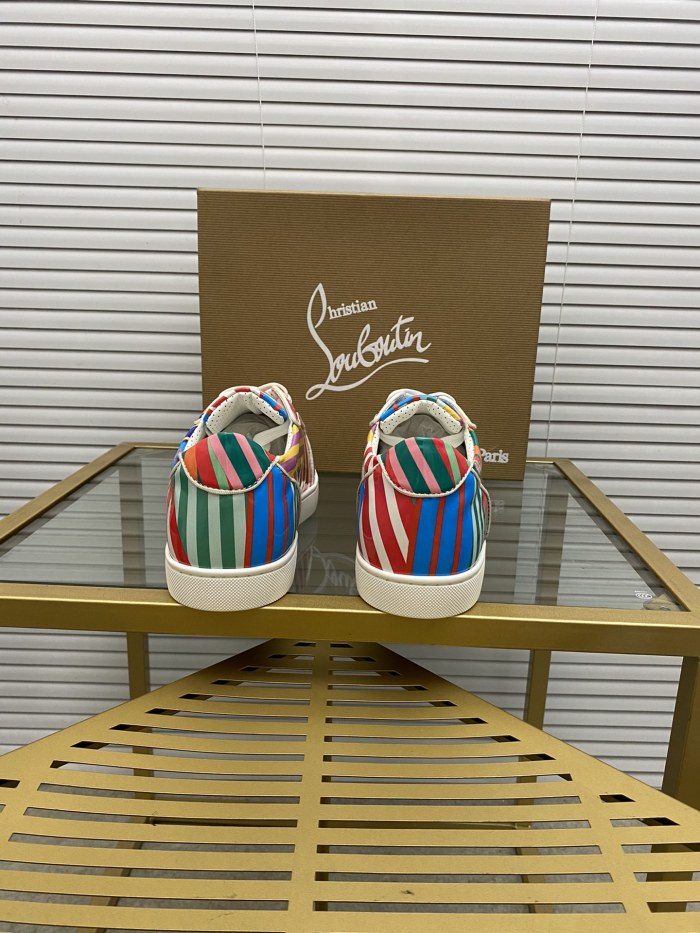 Christian Louboutin 017 Casual shoes HL003