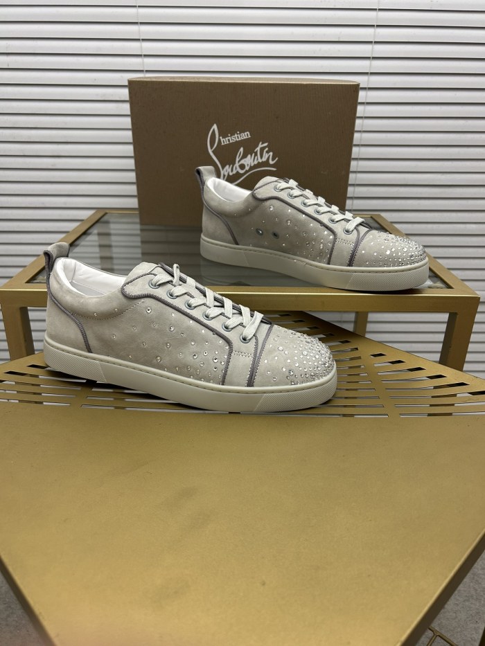Christian Louboutin 008 Casual shoes HL003