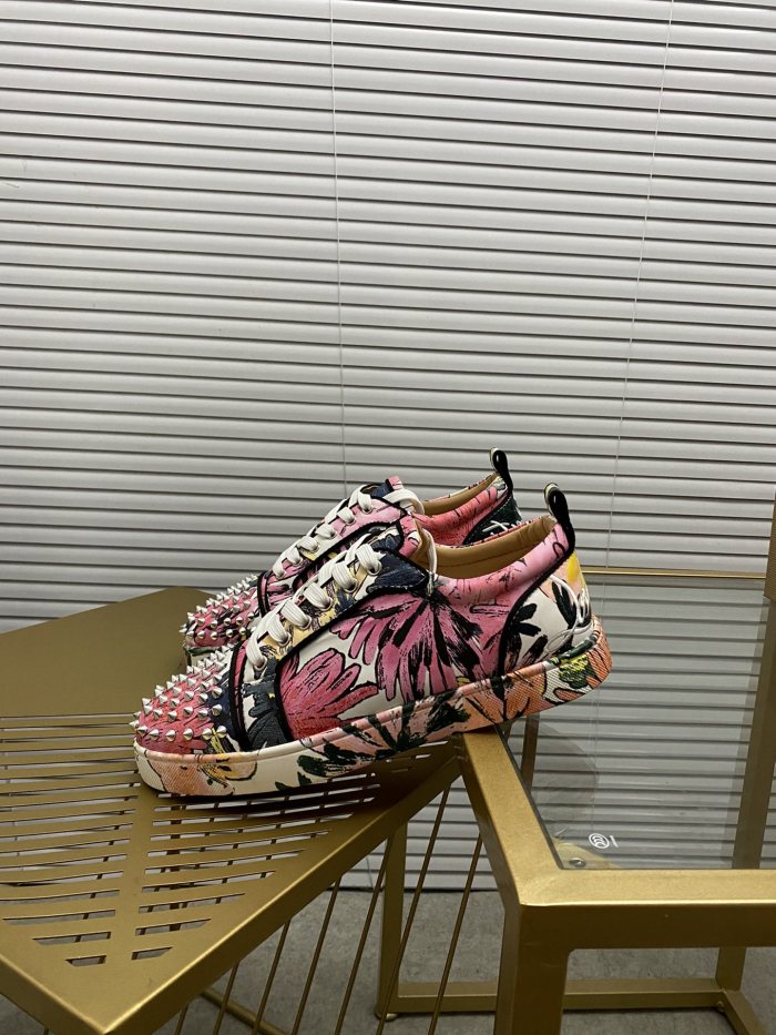 Christian Louboutin 018 Casual shoes HL003