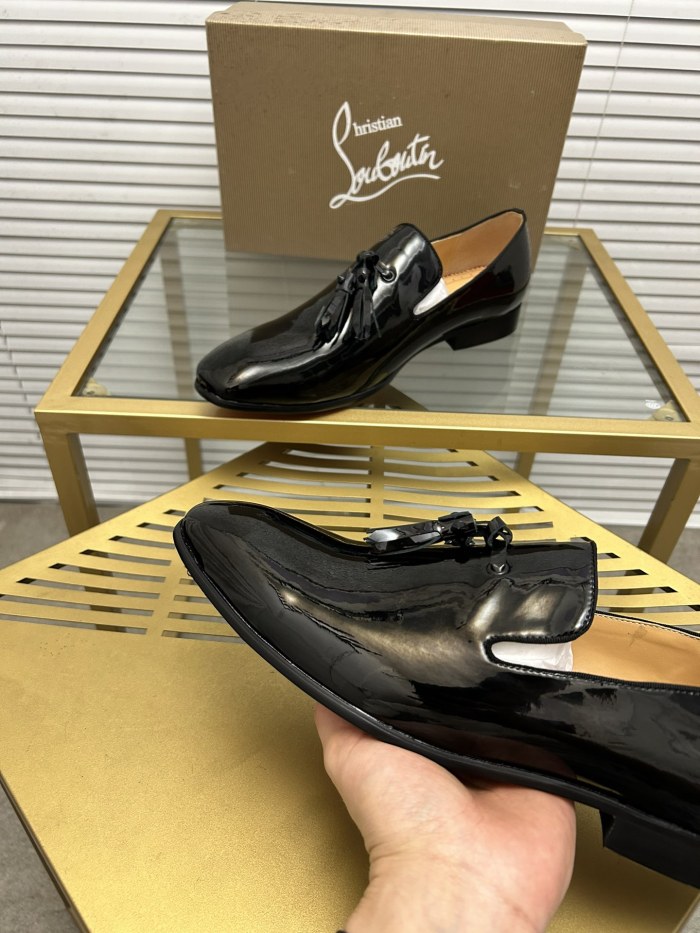 Christian Louboutin 058 Casual shoes HL003