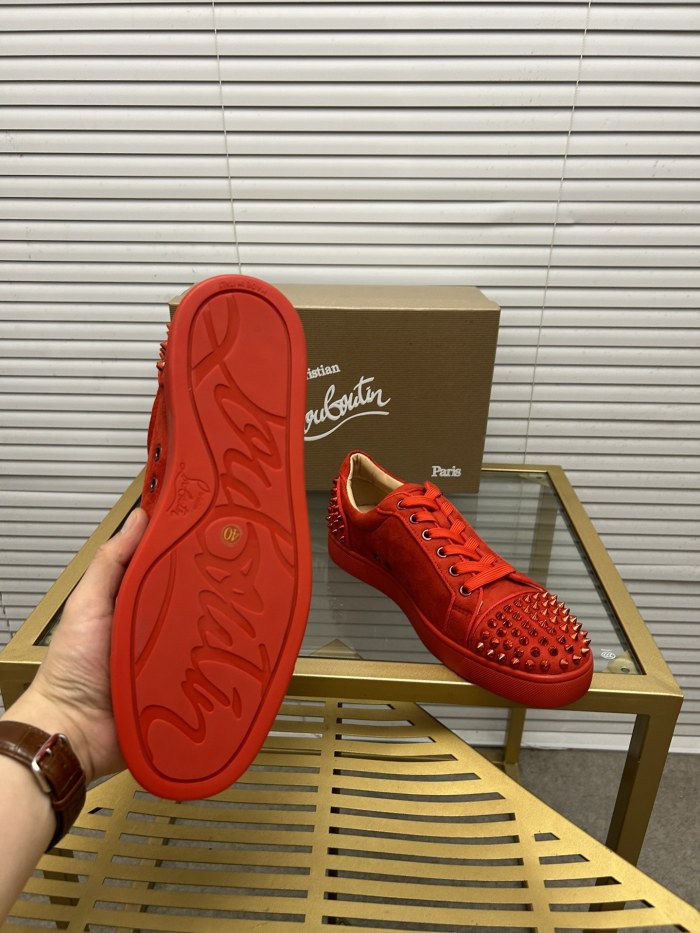 Christian Louboutin 014 Casual shoes HL003