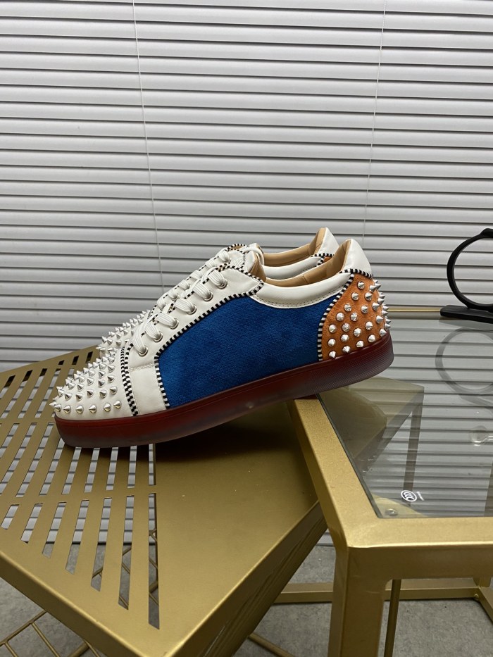 Christian Louboutin 025 Casual shoes HL003