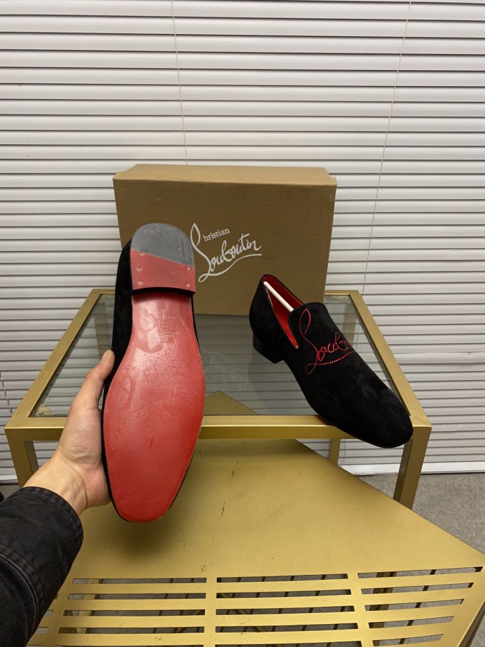 Christian Louboutin 041 Casual shoes HL003