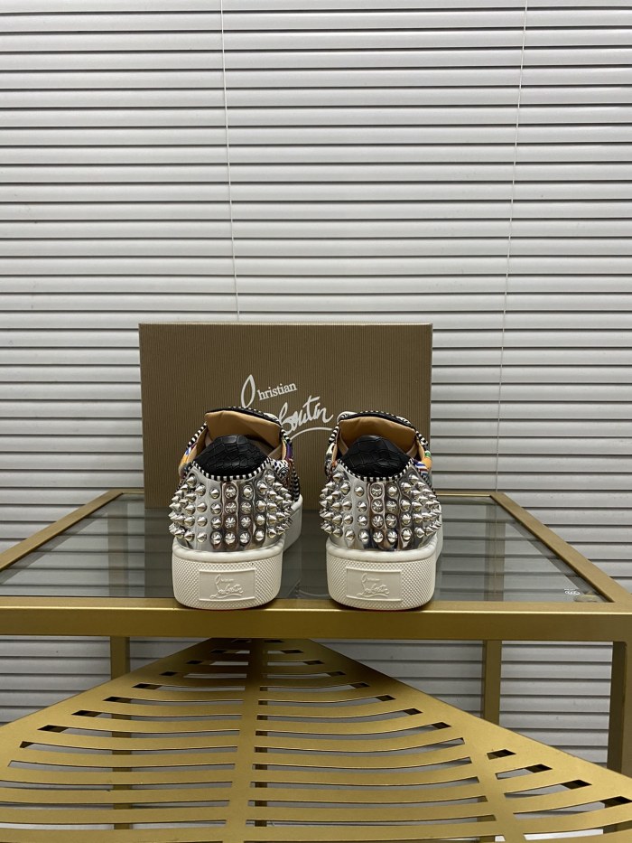 Christian Louboutin 012 Casual shoes HL003