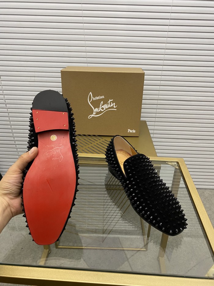 Christian Louboutin 048 Casual shoes HL003