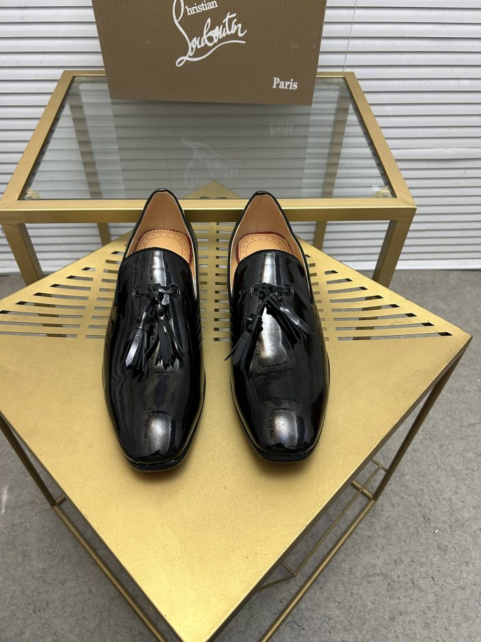 Christian Louboutin 058 Casual shoes HL003