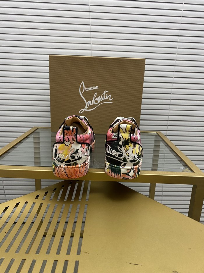 Christian Louboutin 018 Casual shoes HL003