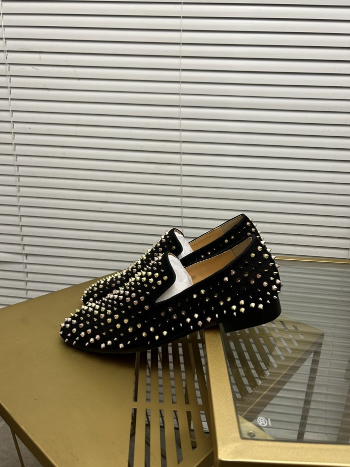 Christian Louboutin 055 Casual shoes HL003