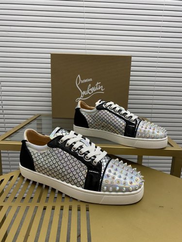 Christian Louboutin 011 Casual shoes HL003