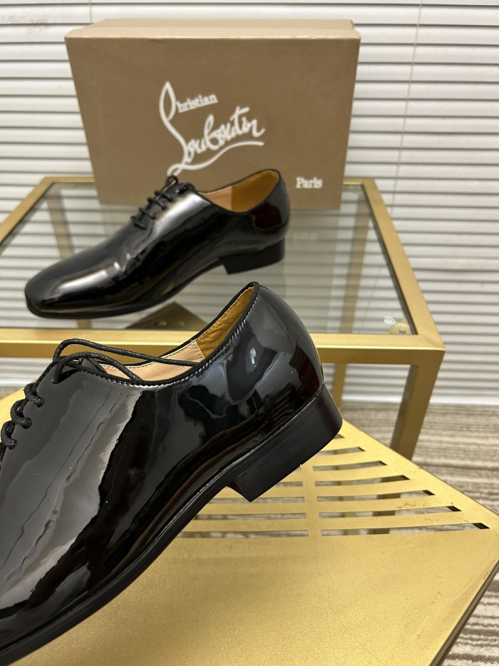 Christian Louboutin 039 Casual shoes HL003