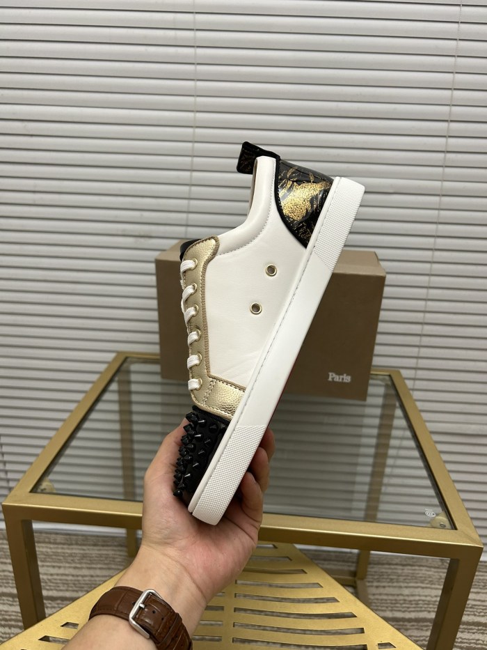 Christian Louboutin 033 Casual shoes HL003