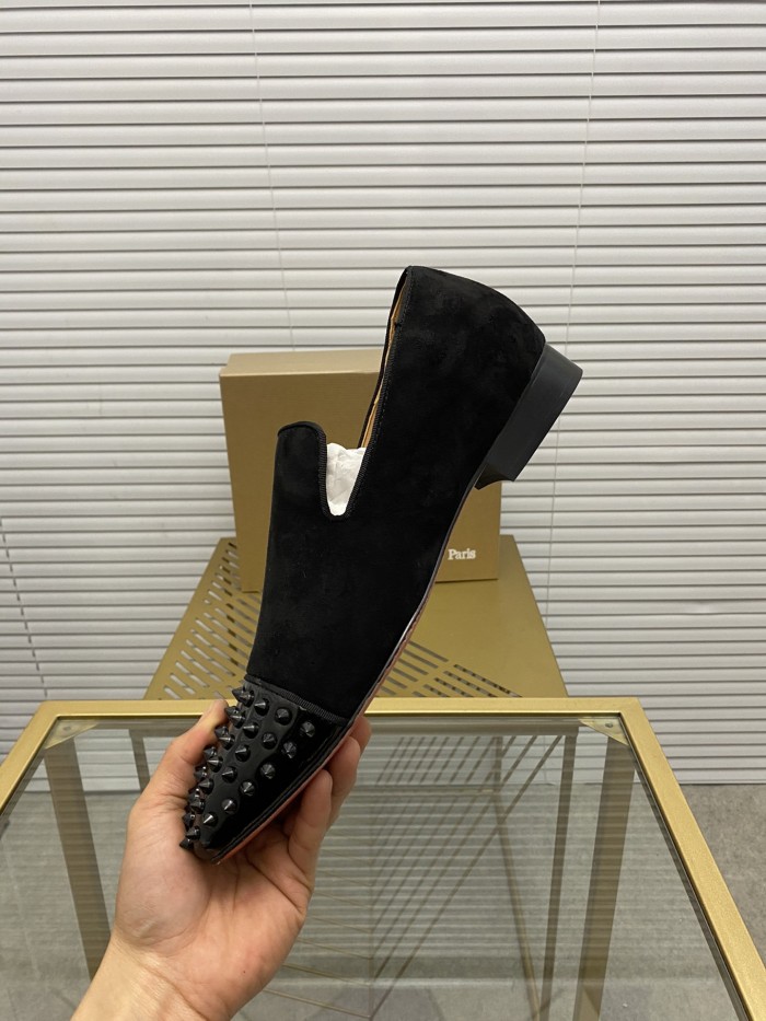 Christian Louboutin 047 Casual shoes HL003