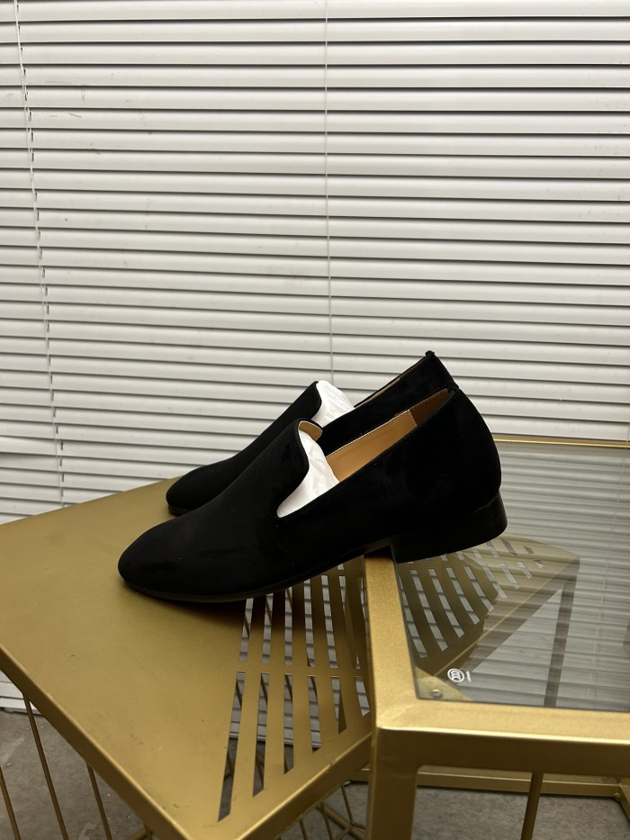 Christian Louboutin 040 Casual shoes HL003