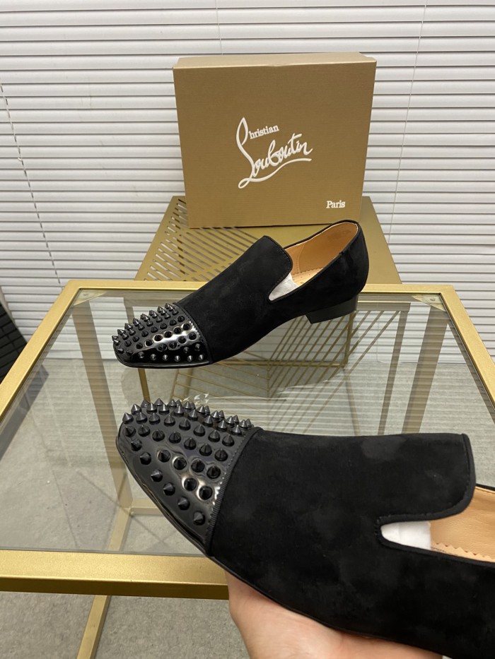 Christian Louboutin 047 Casual shoes HL003
