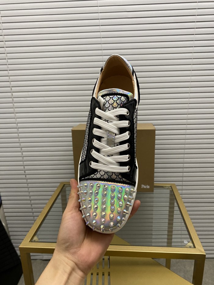 Christian Louboutin 011 Casual shoes HL003