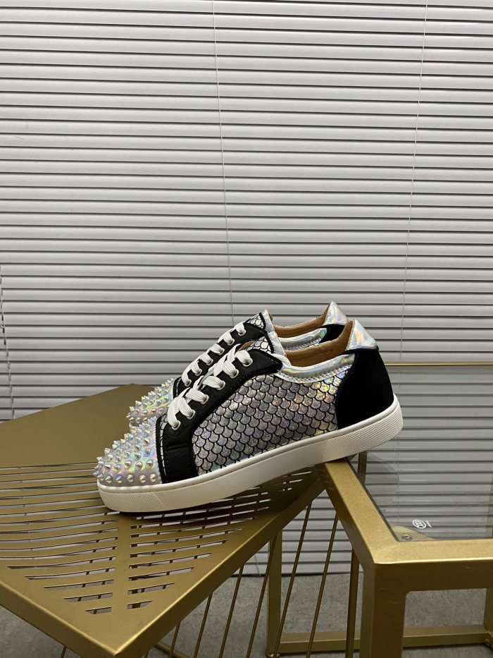 Christian Louboutin 011 Casual shoes HL003