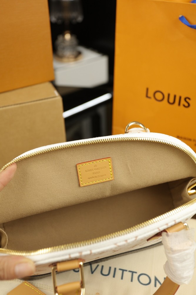 LV Alma BB Bag 001 LLS091 25cm