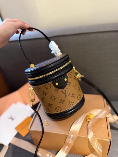 LV Cannes Bag 43986 LLS061 17cm
