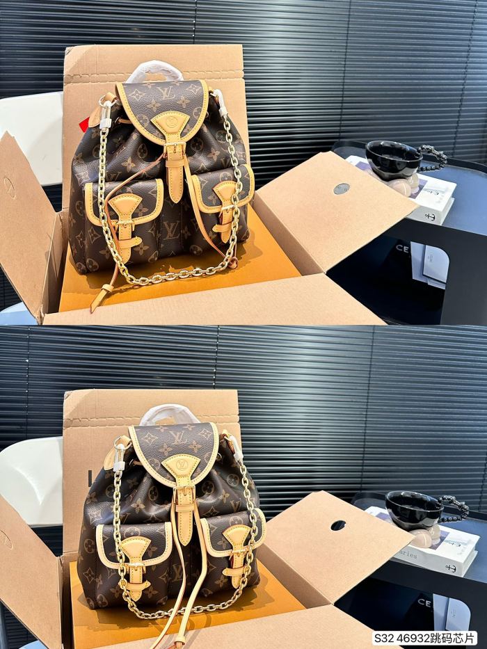 LV Excursion Backpack 46932 LLS522 23cm