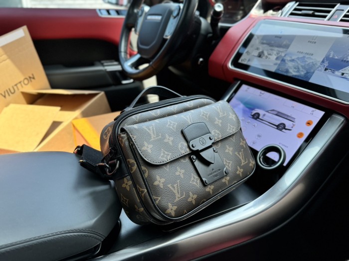 LV S-Lock Bag 45806 LLS071 22cm