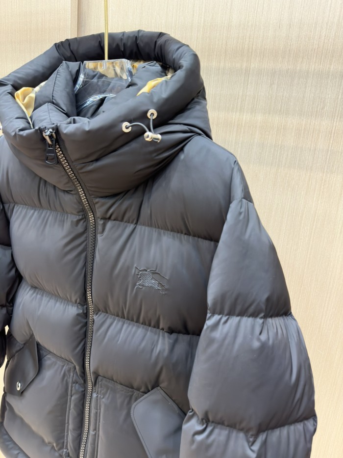 Burberry Down Jacket 001 M087
