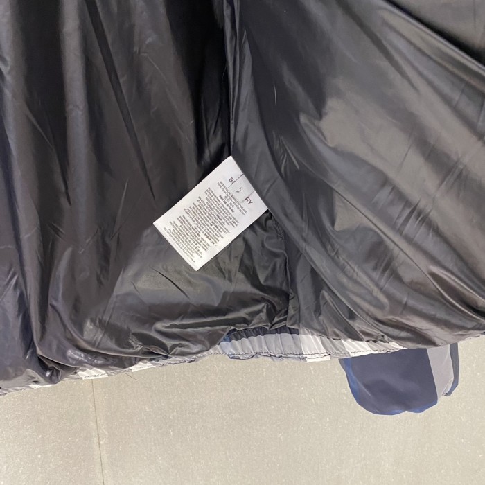 Burberry Down Jacket 004 M008