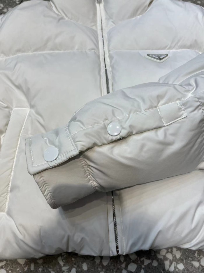 Prada Down Jacket 007 M005