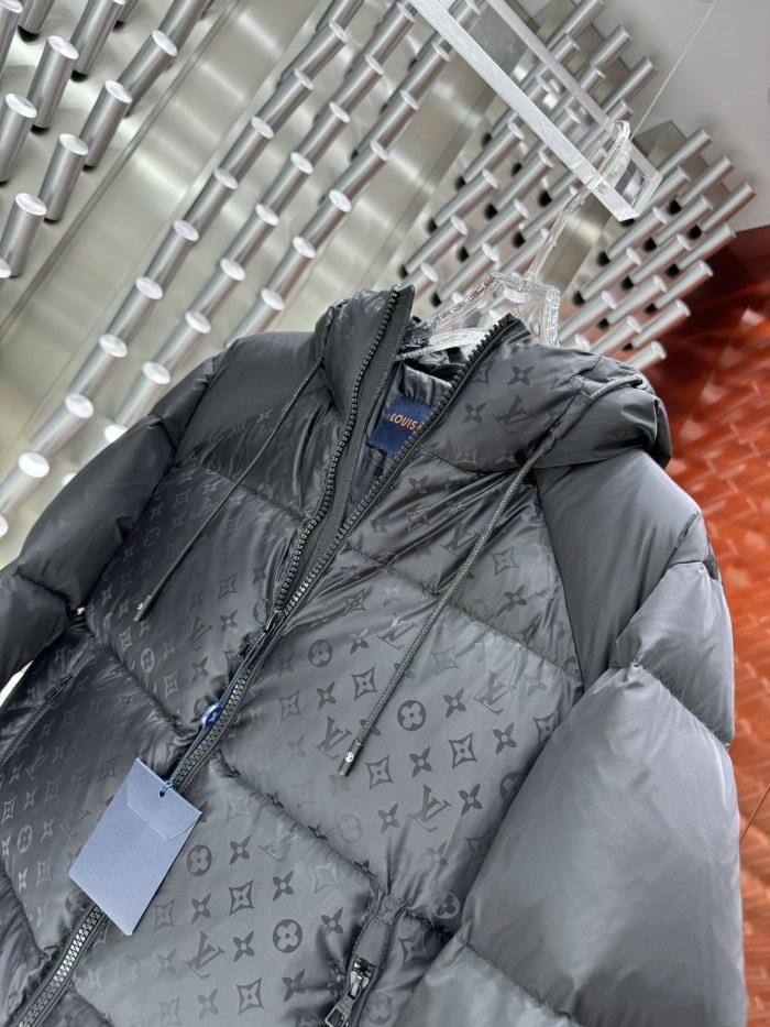 LV Down Jacket 004 M067