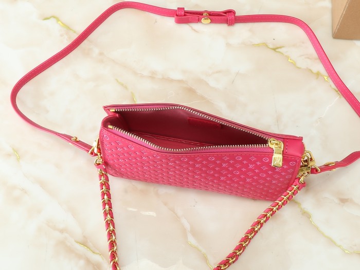 LV Vavin Chain Bag M82232 LM041 21.5cm