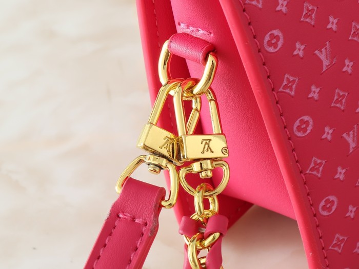 LV Vavin Chain Bag M82232 LM041 21.5cm