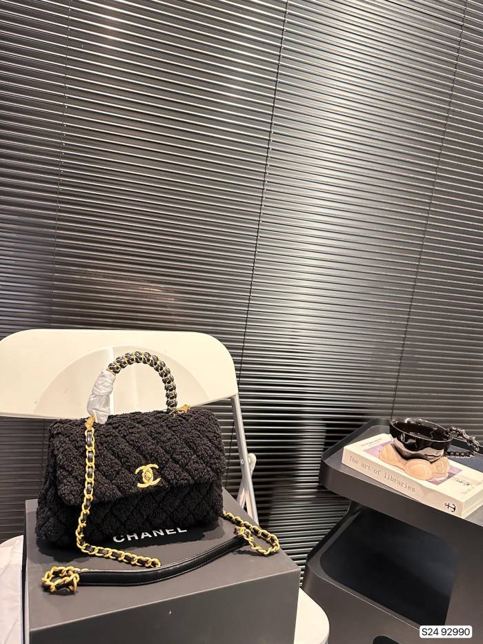 Chanel Handbag 92990 LLS581 23cm