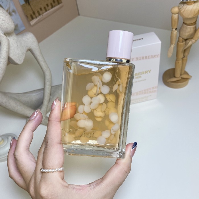 Burberry Her Petals 4 100ml