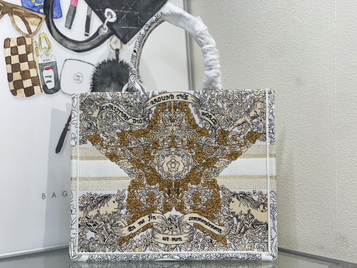 High quality Dior Book Tote 0175 LM042062 36-42cm