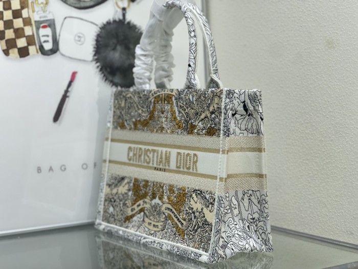 High quality Dior Book Tote 0175 LM042062 36-42cm