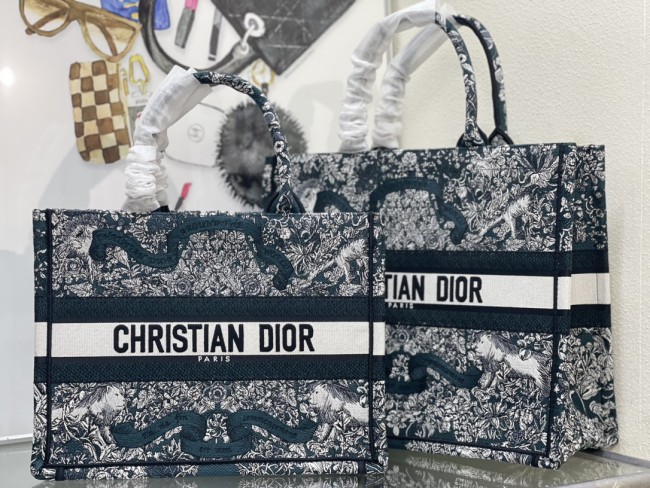 High quality Dior Book Tote 0175 LM042062 36-42cm