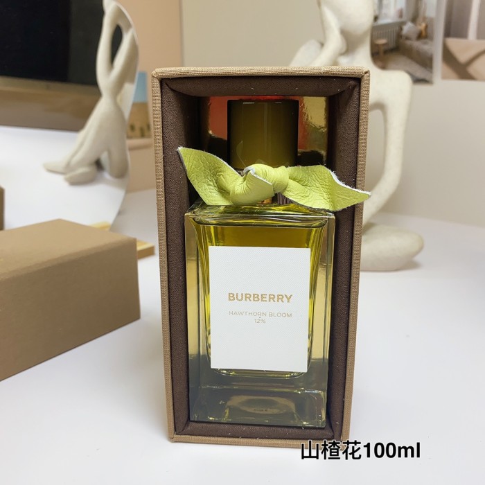 Burberry Hawthorn Bloom 012 100ml for unisex