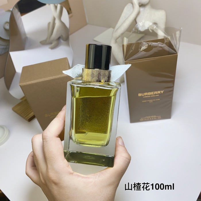 Burberry Hawthorn Bloom 012 100ml for unisex