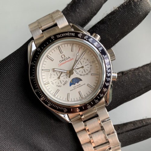 OMEGA Speedmaster 44mm