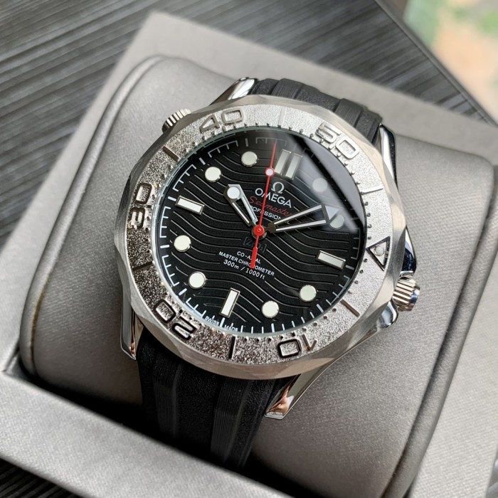 OMEGA Seamaster 42mm