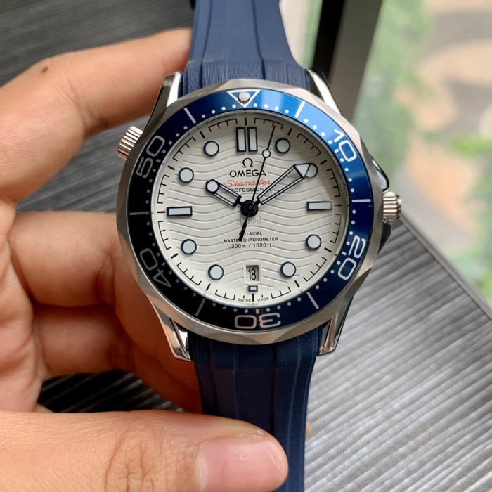 OMEGA Seamaster 42mm