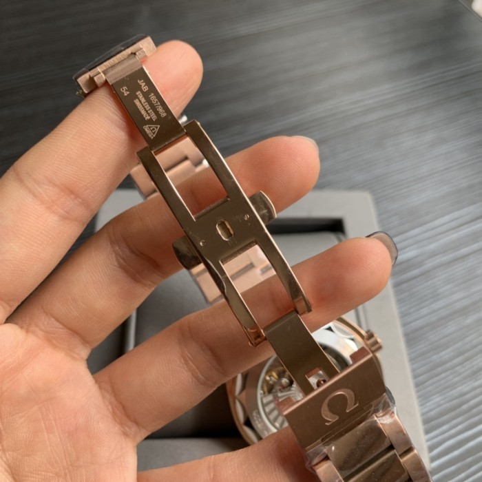 OMEGA Seamaster 43mm