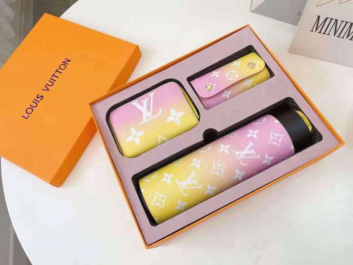 Brand Cup 002