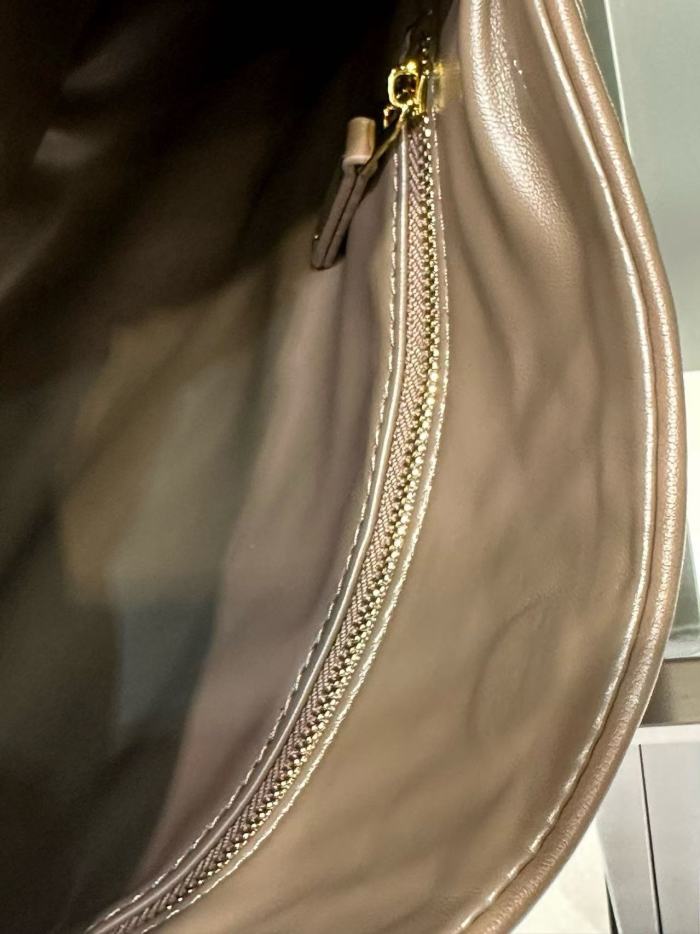 Bottega Veneta Hop Bag 5988 LM052 41cm