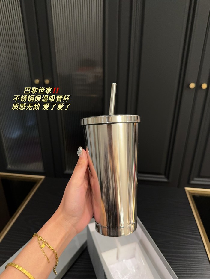 Balenciaga Cup 002