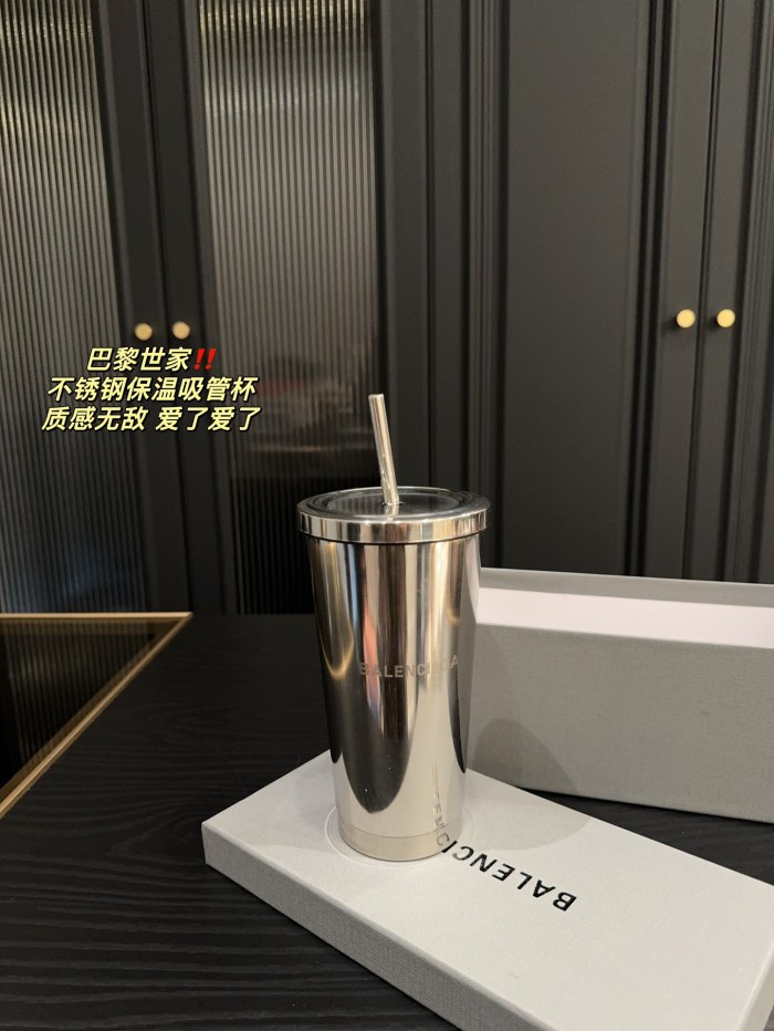 Balenciaga Cup 002