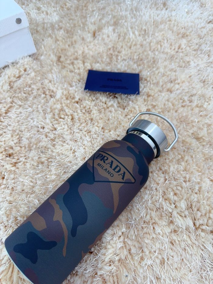 Prada Cup 003
