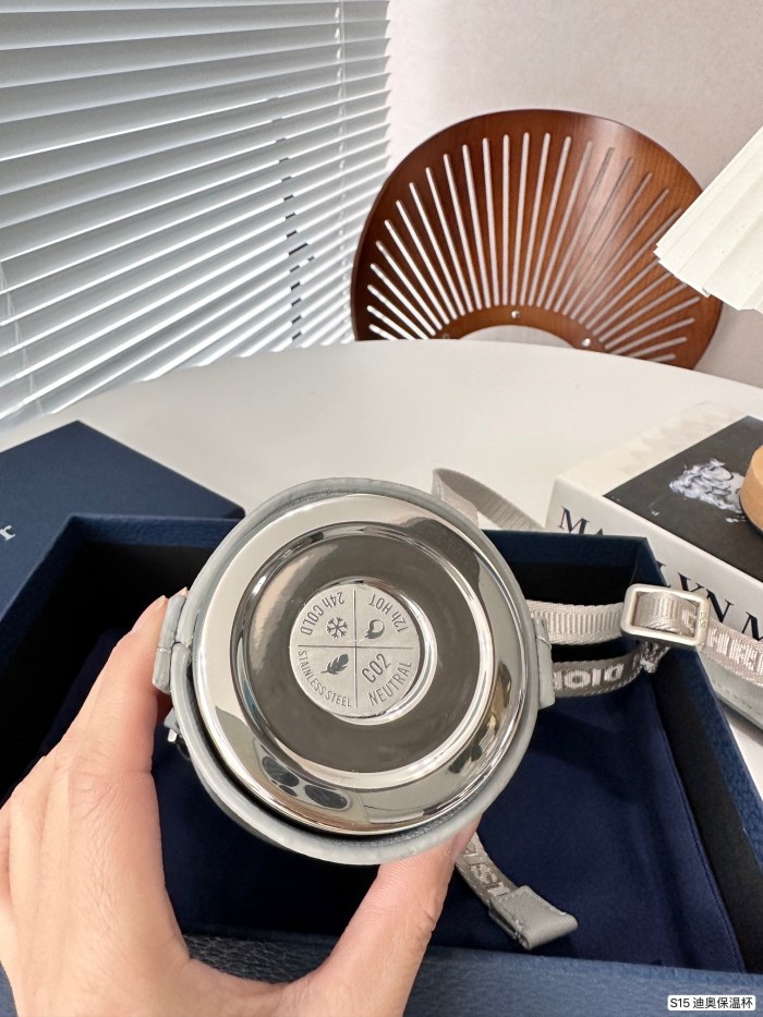 Dior Cup 006