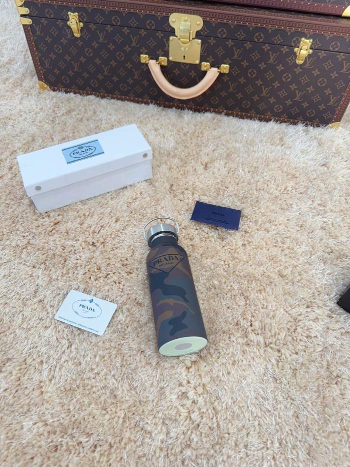 Prada Cup 003